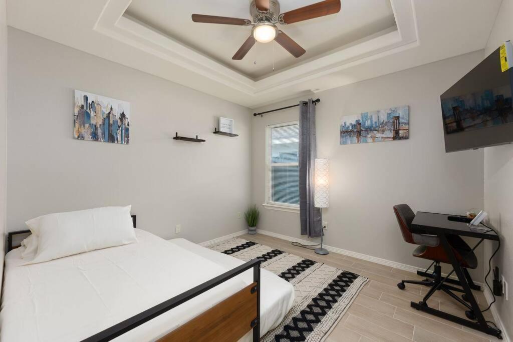 Cozy 3 Bed 2 Bath Apartment, Near Shopping Plazas, Expressway And Free Parking Edinburg Buitenkant foto